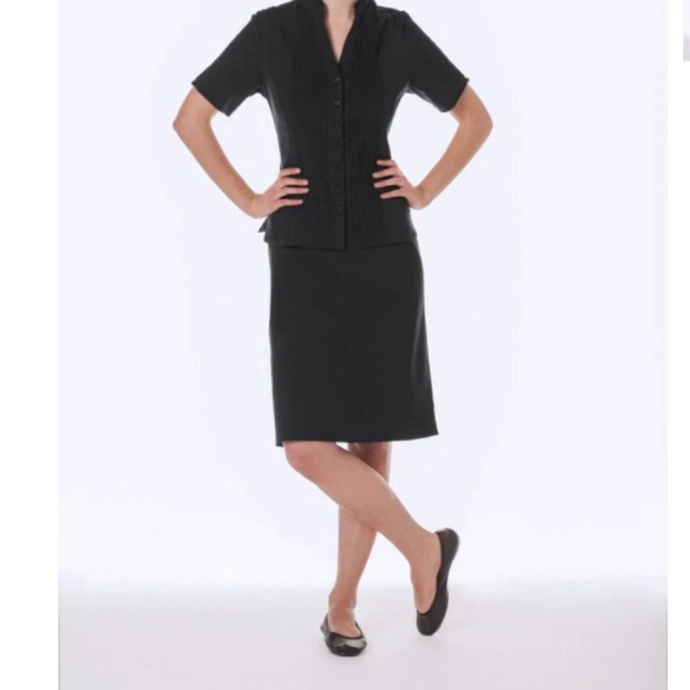 Noel Asmar uniform skort